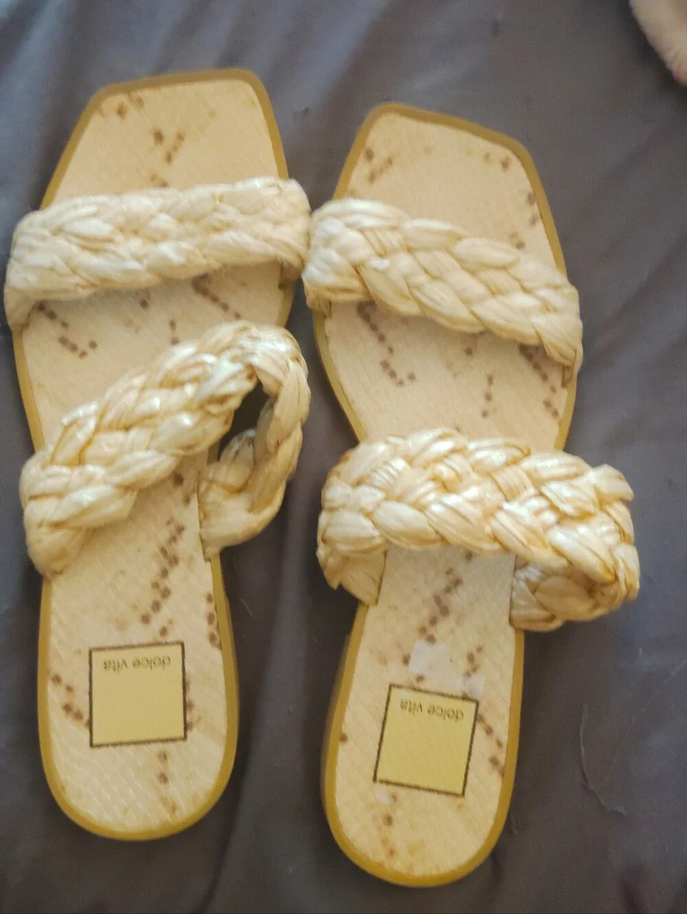 DOLCE VITA Indy Raffia Sandal - Size 8